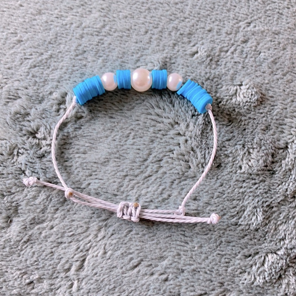 Adjustable wax string bracelet! Summer colors!!!